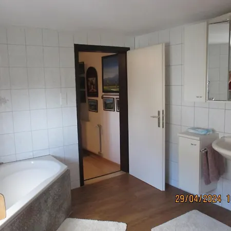 Casa Schoenblick & E-ladestation-bike Garage