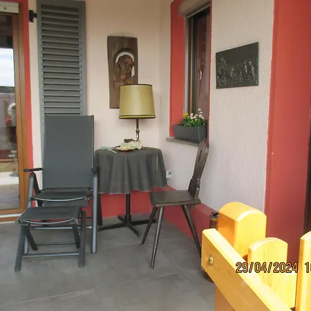 Dom wakacyjny Casa Schoenblick & E-ladestation-bike Garage *