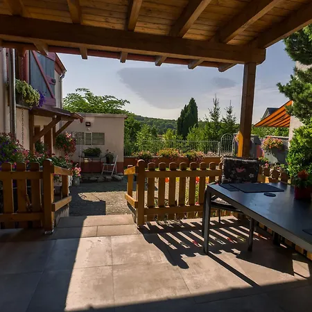 Дом отдыха Casa Schoenblick & E-ladestation-bike Garage