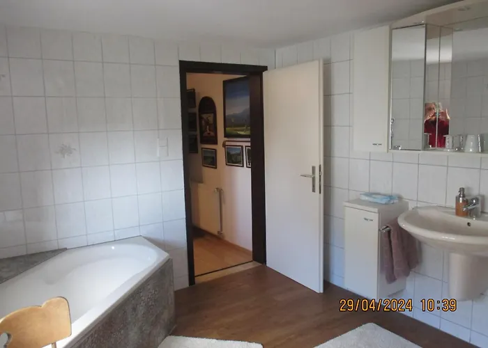 Casa Schoenblick & E-ladestation-bike Garage